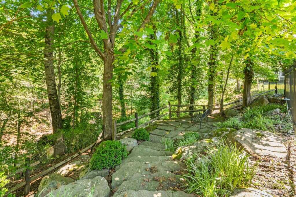 21 Ardsley Drive, New City, NY 10956 - Photo 42 of 43