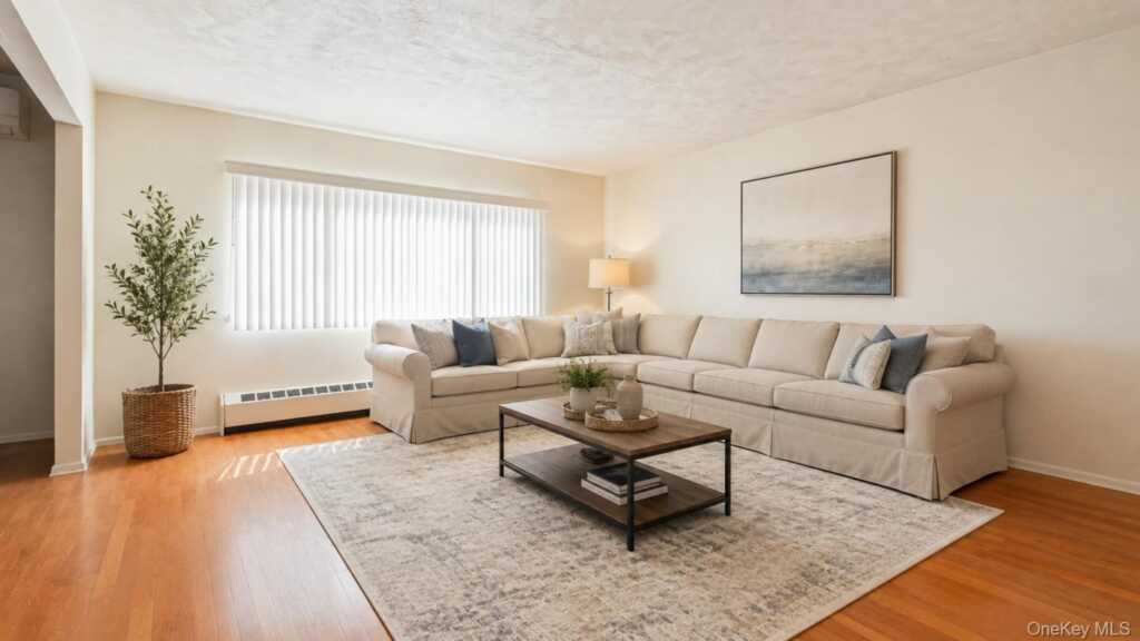 738 pelhamdale Avenue, New Rochelle, NY 10801 - Photo 4 of 29