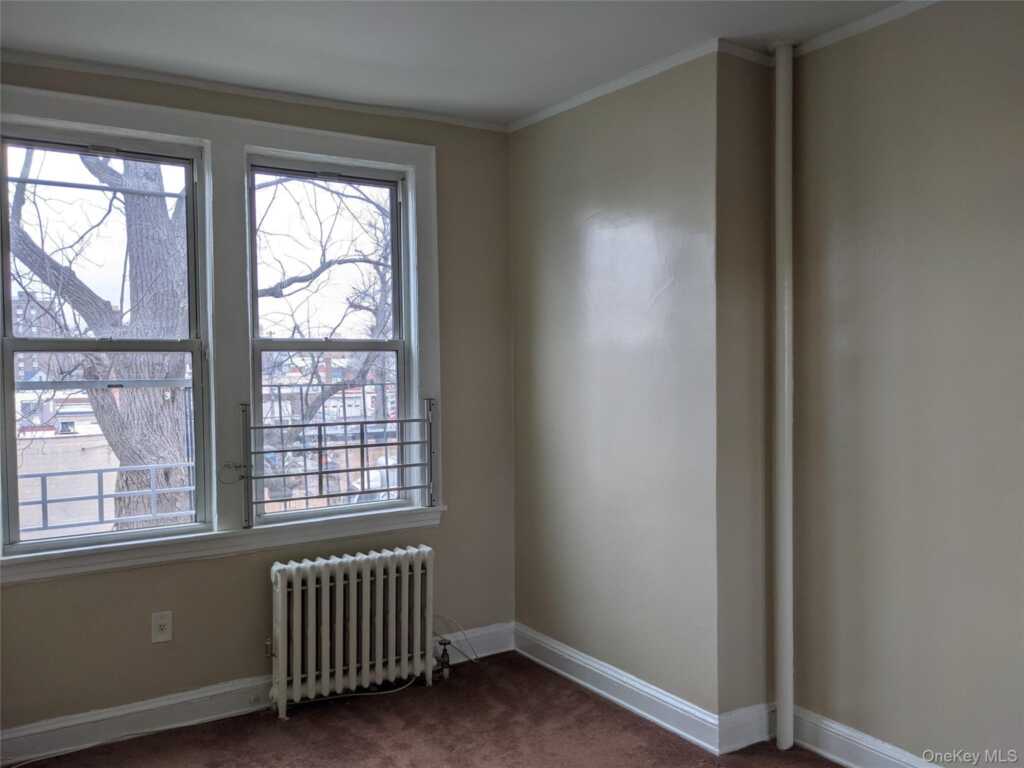 26 Coligni Avenue, Unit #2-1, New Rochelle, NY 10801 - Photo 4 of 11