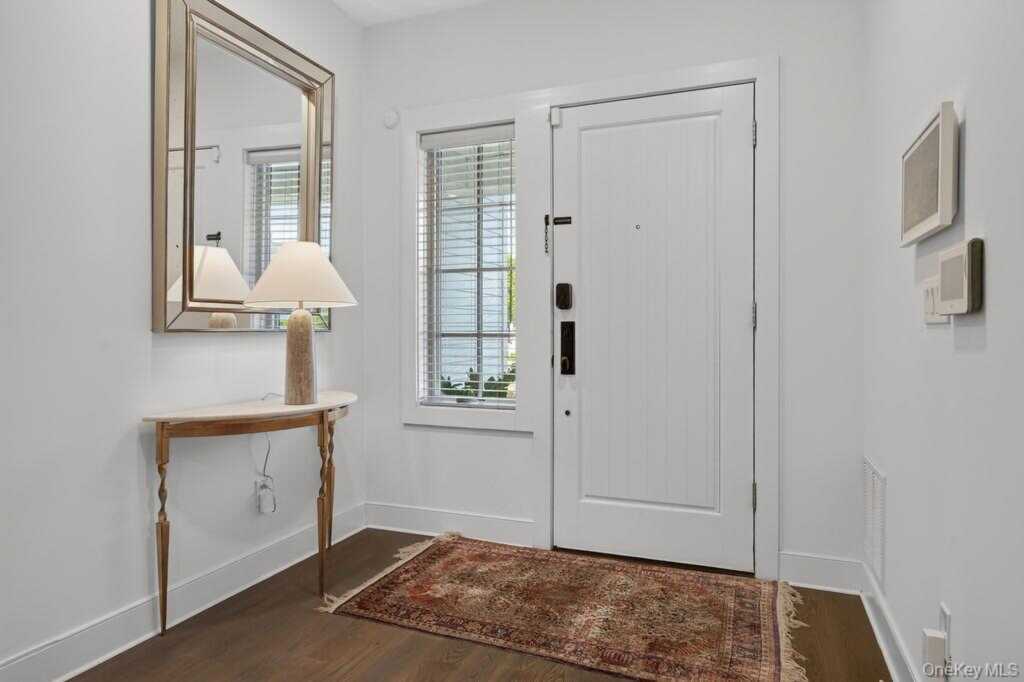 23 Honeysuckle Lane, Rye, NY 10573 - Photo 6 of 50