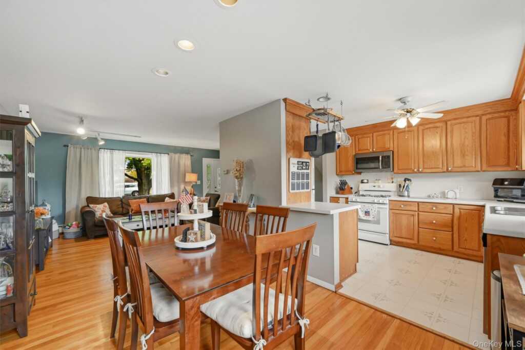 7 Tamarac Lane, Stony Point, NY 10980 - Photo 13 of 40