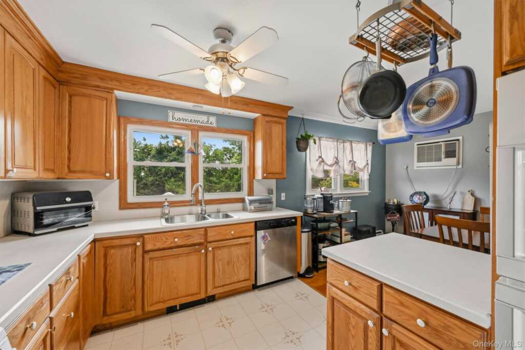 7 Tamarac Lane, Stony Point, NY 10980 - Photo 16 of 40