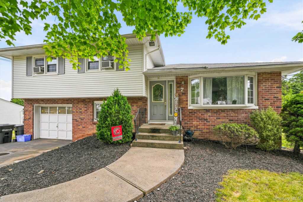 7 Tamarac Lane, Stony Point, NY 10980 - Photo 6 of 40