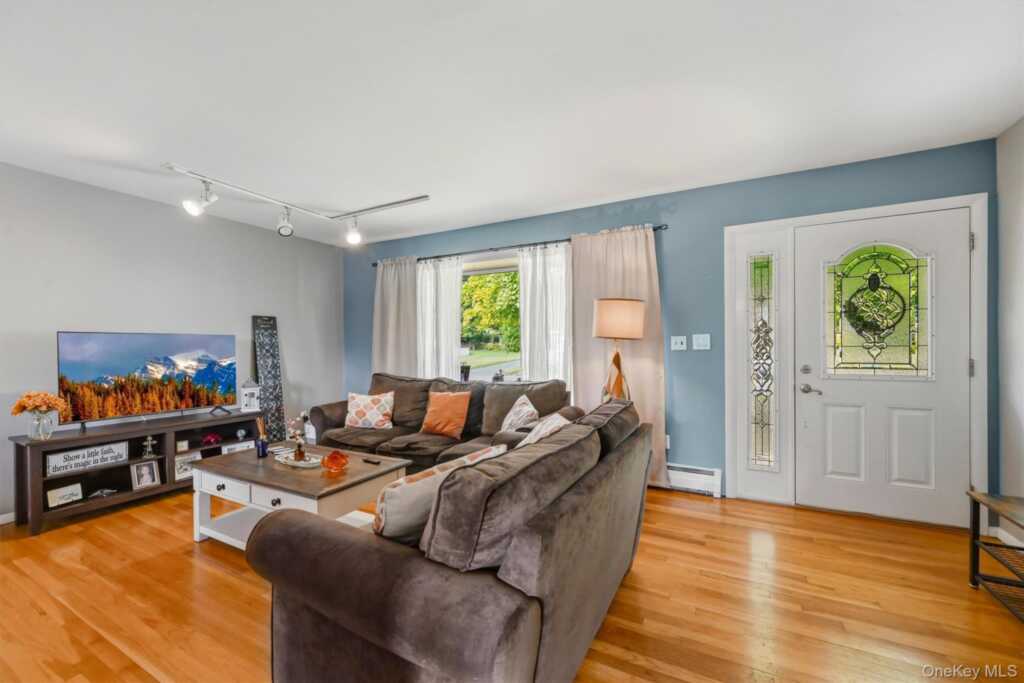 7 Tamarac Lane, Stony Point, NY 10980 - Photo 8 of 40