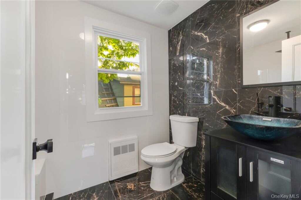 109 Jackson Avenue, Nyack, NY 10960 - Photo 15 of 30