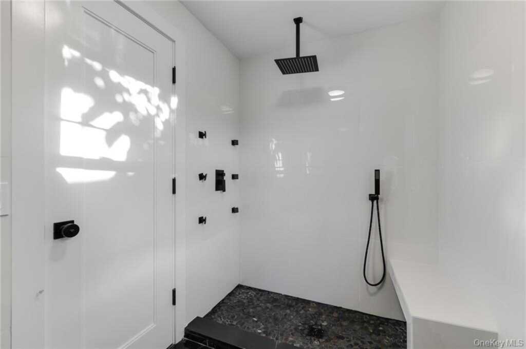 109 Jackson Avenue, Nyack, NY 10960 - Photo 16 of 30