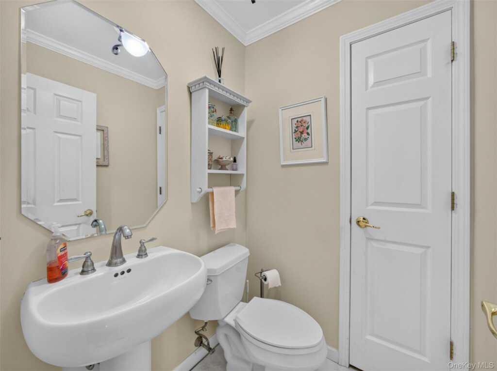 20 Fox Court, Suffern, NY 10901 - Photo 13 of 34