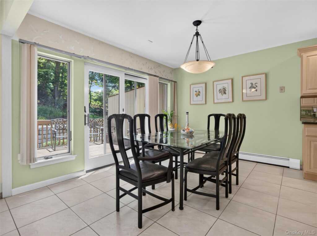 20 Fox Court, Suffern, NY 10901 - Photo 8 of 34