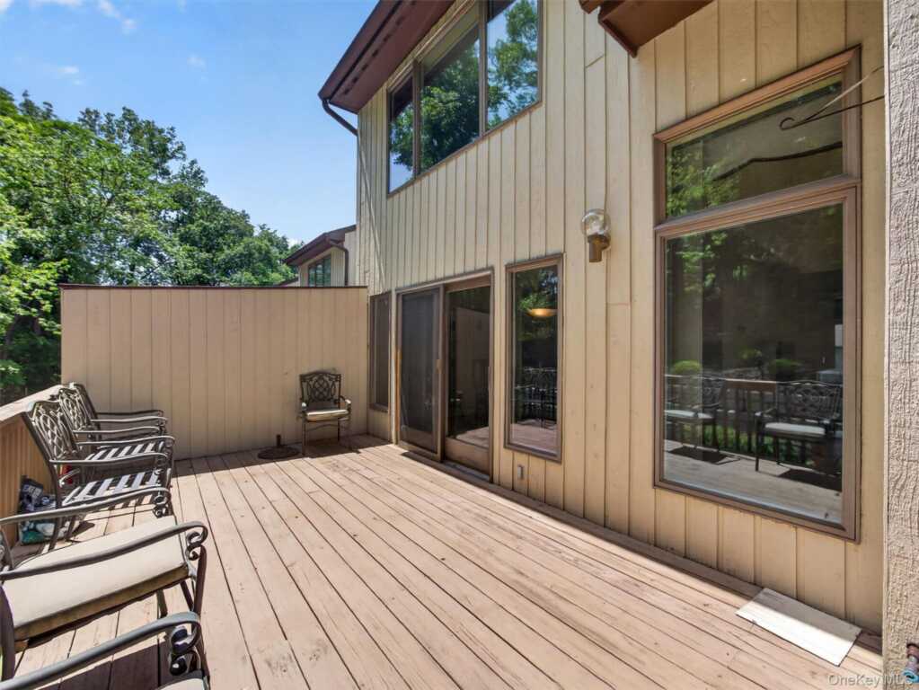 20 Fox Court, Suffern, NY 10901 - Photo 9 of 34