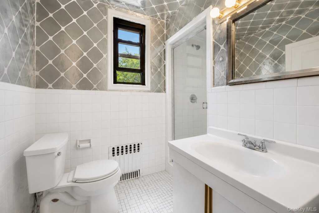 133 Bon Air Avenue, New Rochelle, NY 10804 - Photo 20 of 43