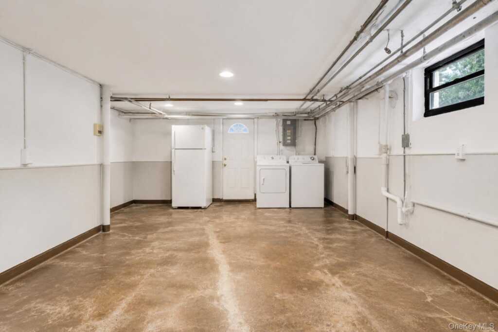 133 Bon Air Avenue, New Rochelle, NY 10804 - Photo 31 of 43