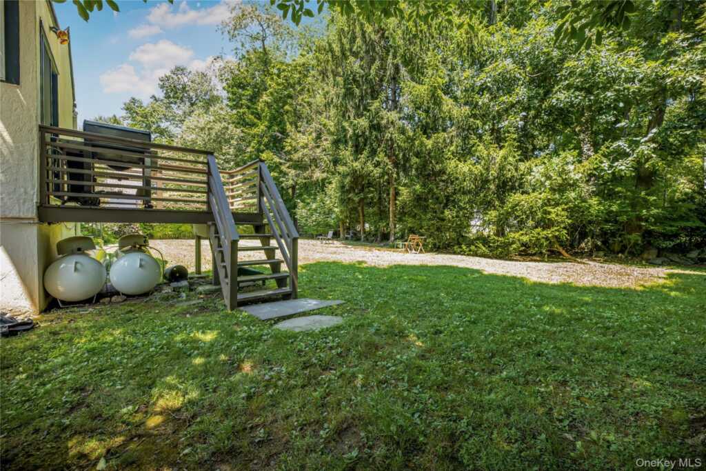 133 Bon Air Avenue, New Rochelle, NY 10804 - Photo 37 of 43