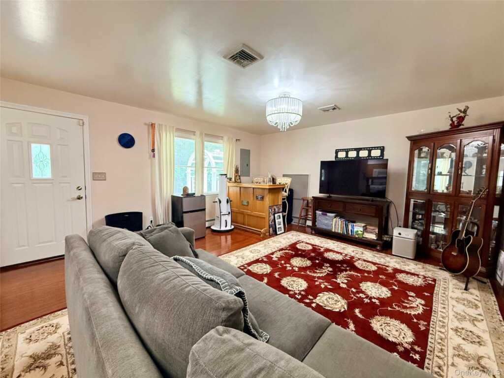 19 Flower Lane, Valley Cottage, NY 10989 - Photo 26 of 45