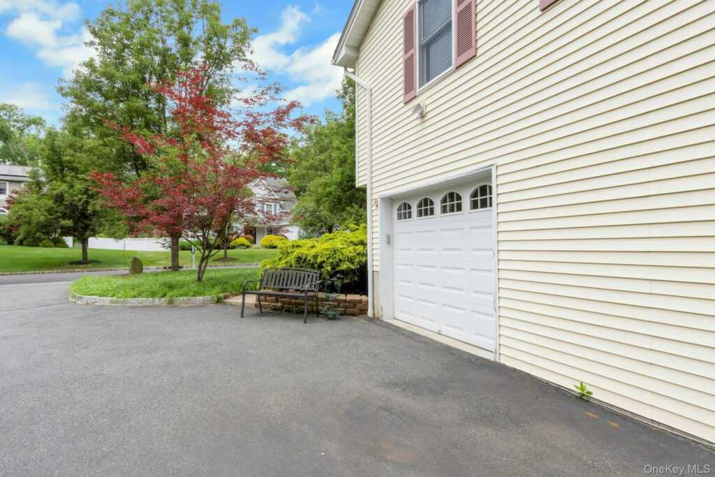 19 Flower Lane, Valley Cottage, NY 10989 - Photo 37 of 45