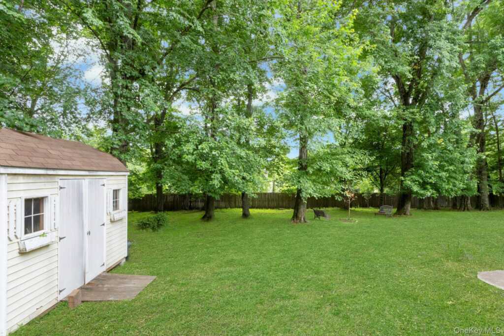 19 Flower Lane, Valley Cottage, NY 10989 - Photo 39 of 45