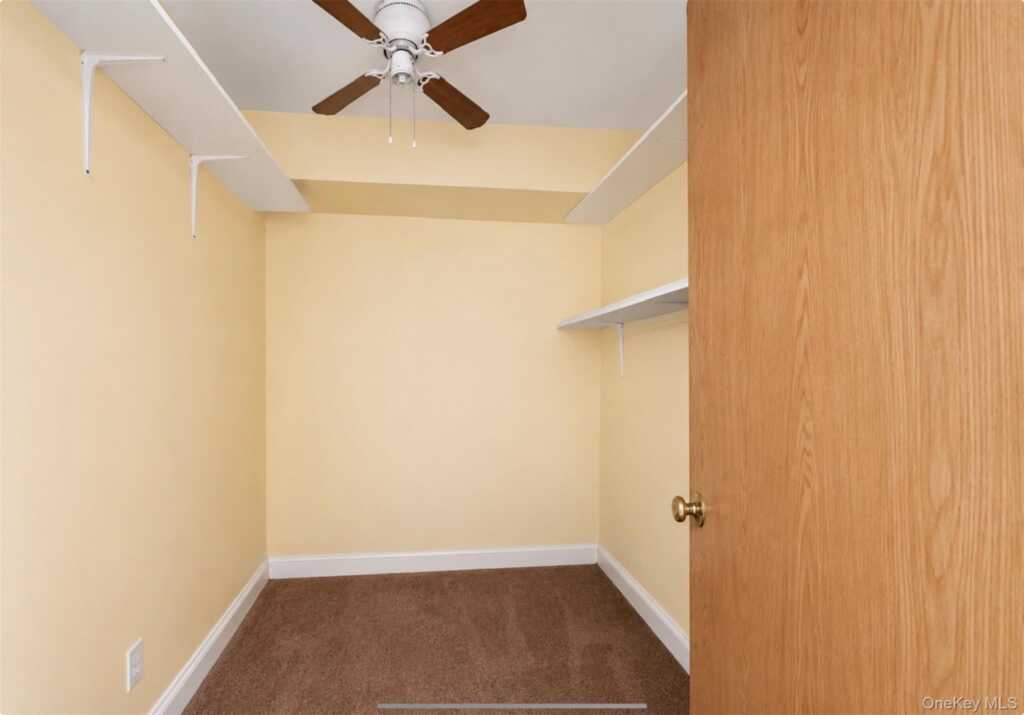 21 Vailshire Circle, Nanuet, NY 10954 - Photo 22 of 30