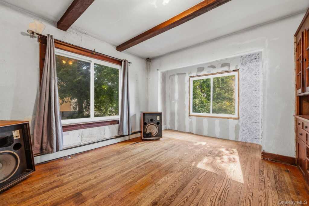 67 Wayne Avenue, Suffern, NY 10901 - Photo 11 of 34