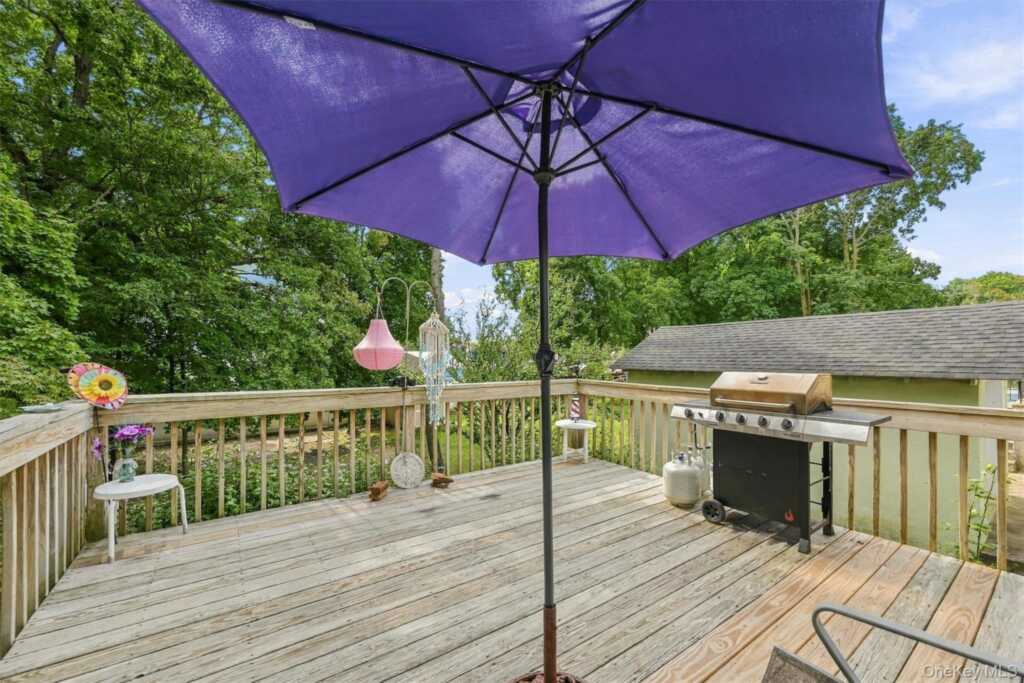 67 Wayne Avenue, Suffern, NY 10901 - Photo 27 of 34