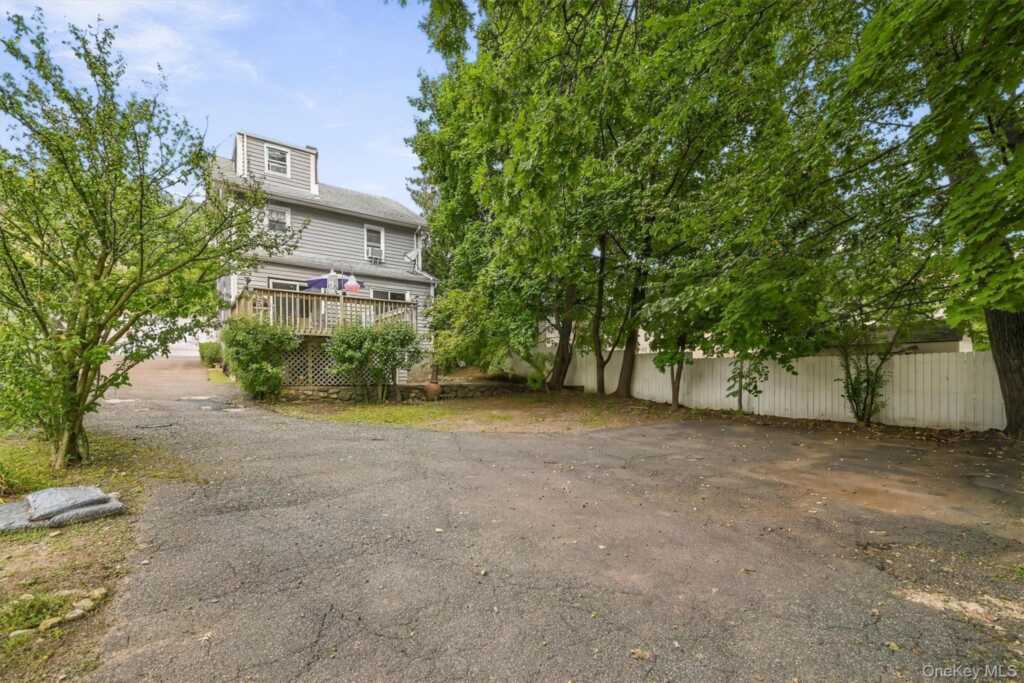 67 Wayne Avenue, Suffern, NY 10901 - Photo 30 of 34