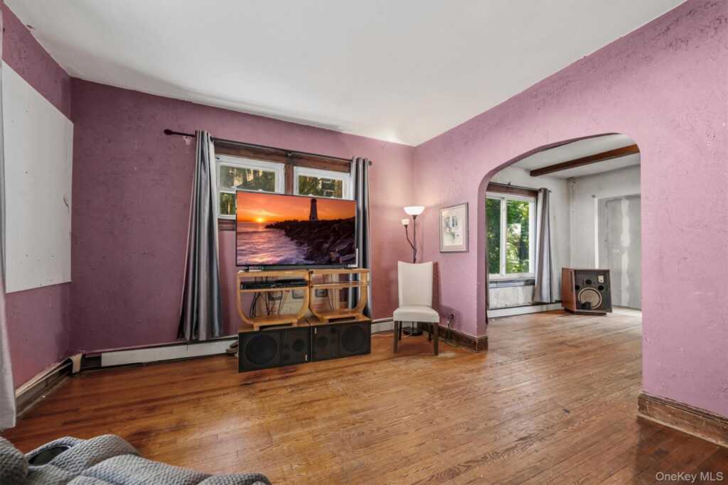 67 Wayne Avenue, Suffern, NY 10901 - Photo 8 of 34
