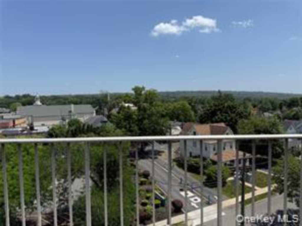 35 Park Avenue, Unit #6G, Suffern, NY 10901 - Photo 15 of 16