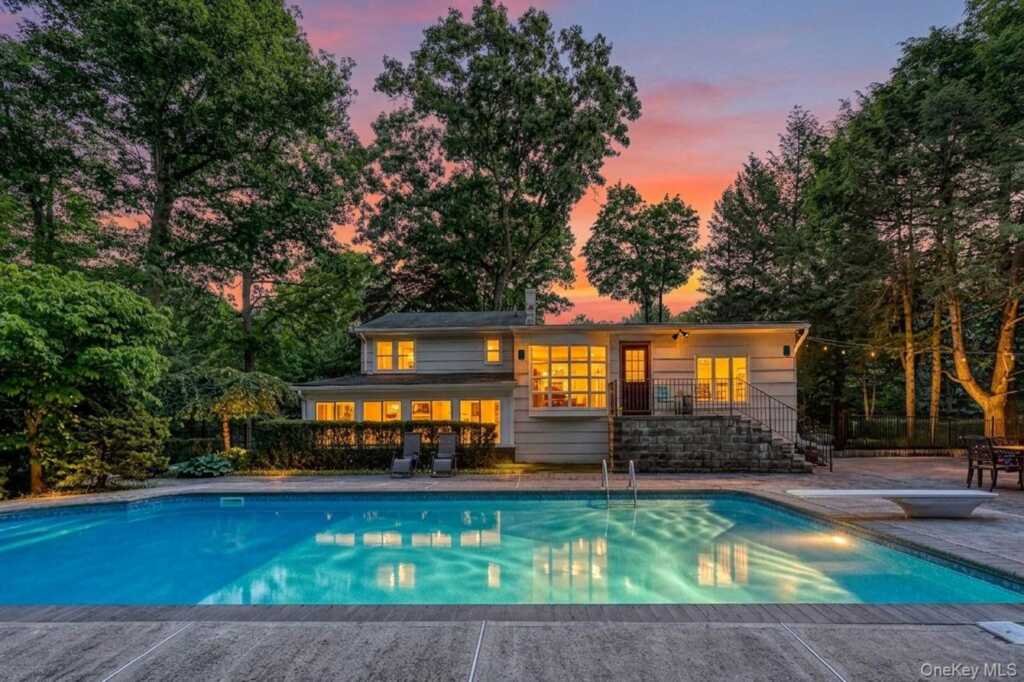 26 River Road, Suffern, NY 10901