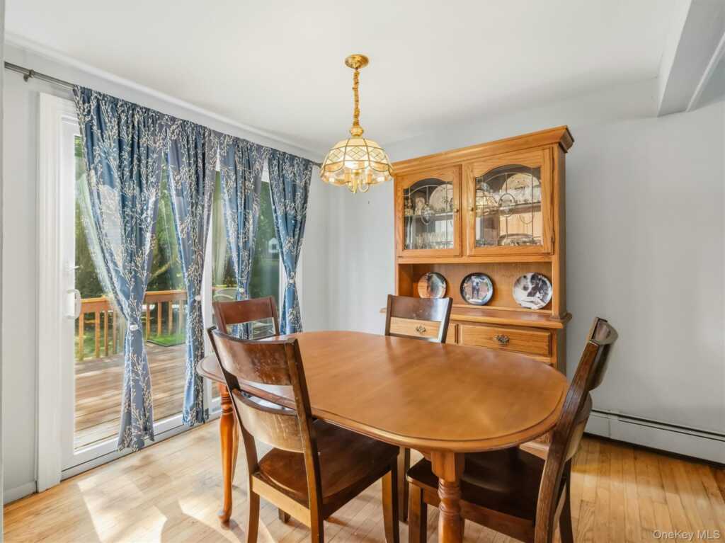 11 Hollow Drive, New City, NY 10956 - Photo 13 of 34