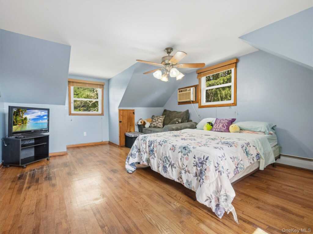 11 Hollow Drive, New City, NY 10956 - Photo 23 of 34
