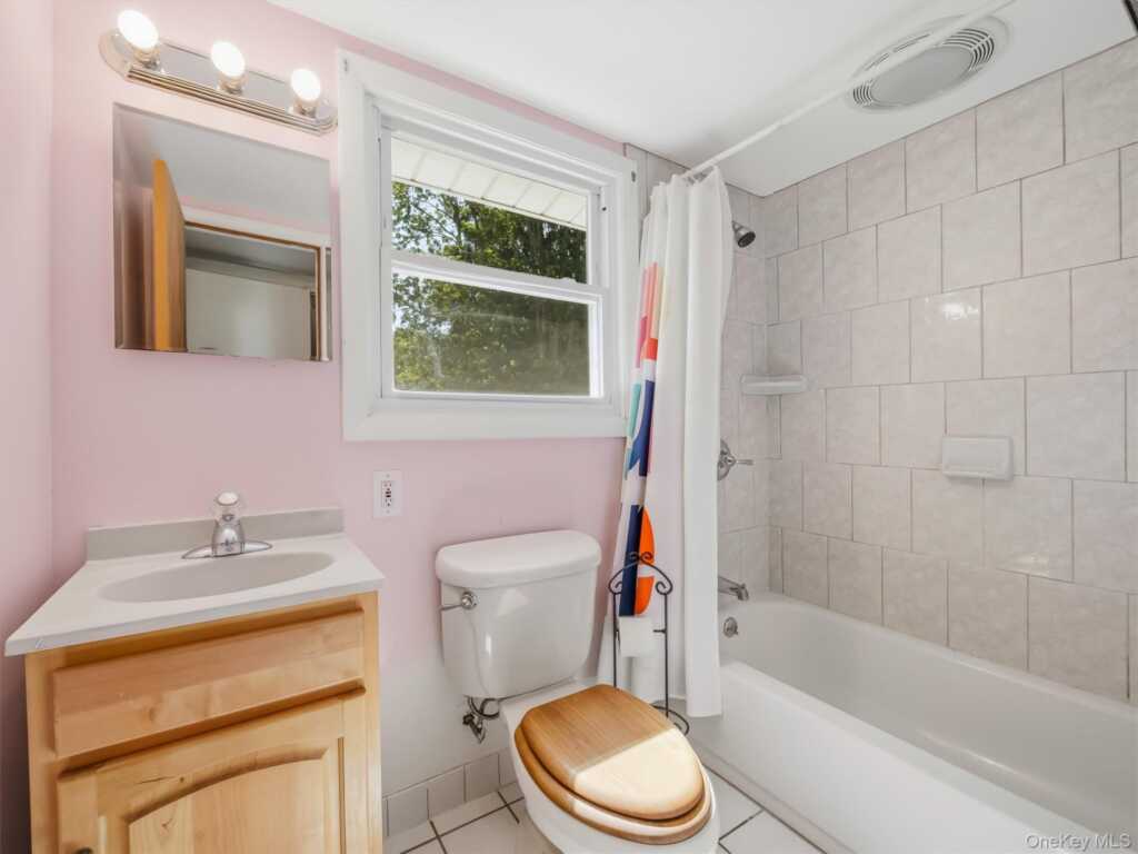 11 Hollow Drive, New City, NY 10956 - Photo 25 of 34
