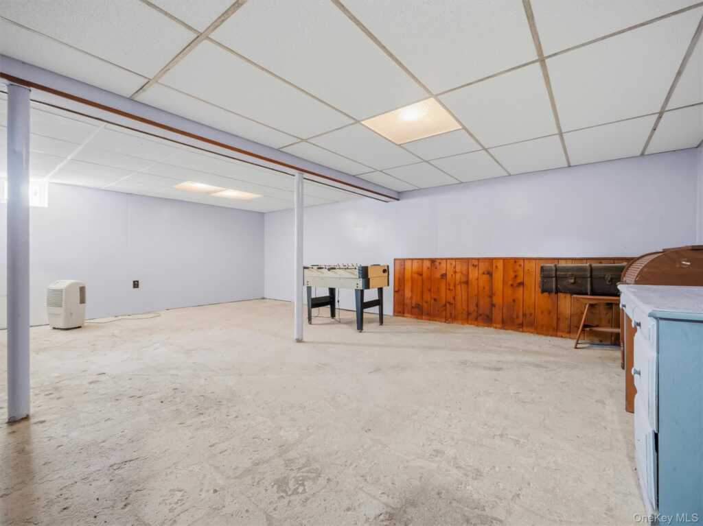 11 Hollow Drive, New City, NY 10956 - Photo 26 of 34