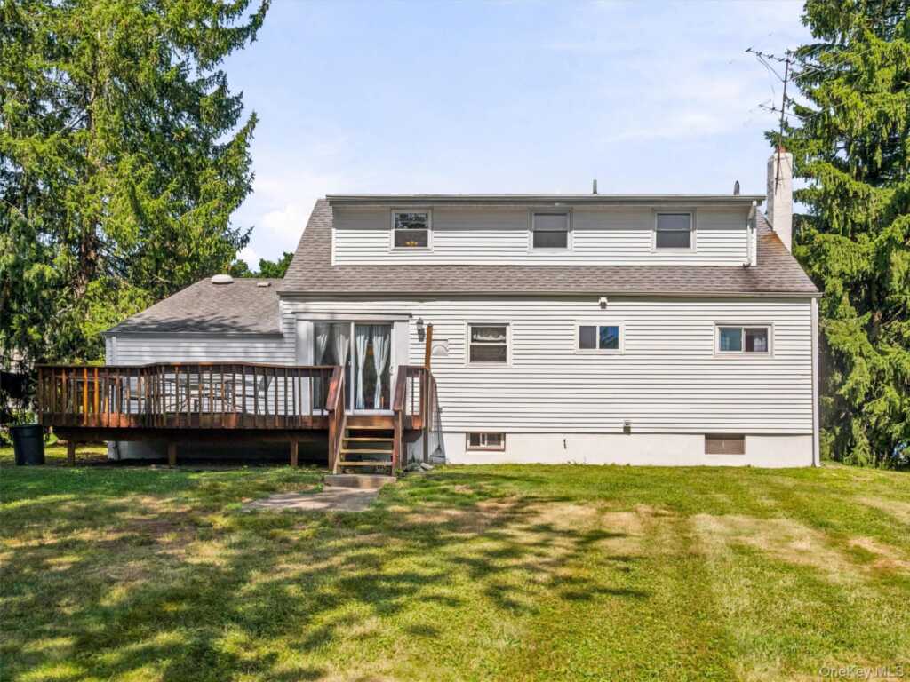 11 Hollow Drive, New City, NY 10956 - Photo 32 of 34
