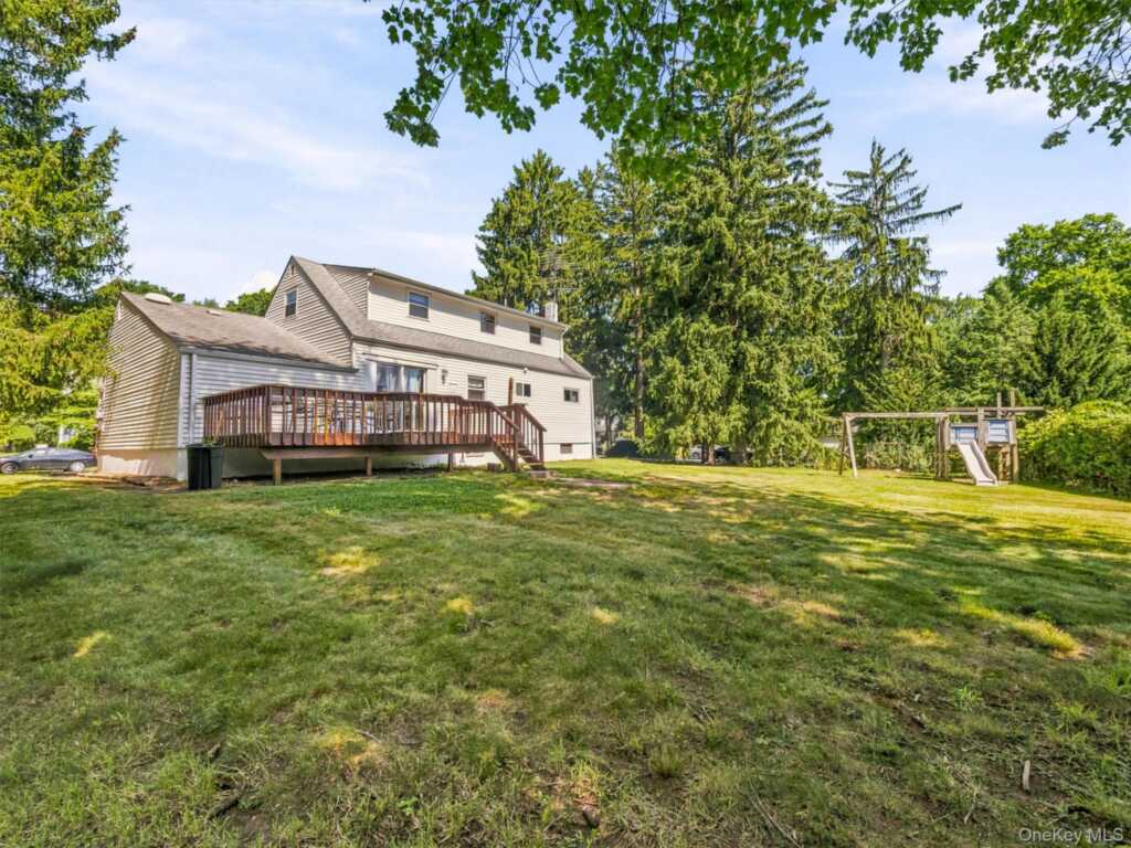 11 Hollow Drive, New City, NY 10956 - Photo 33 of 34