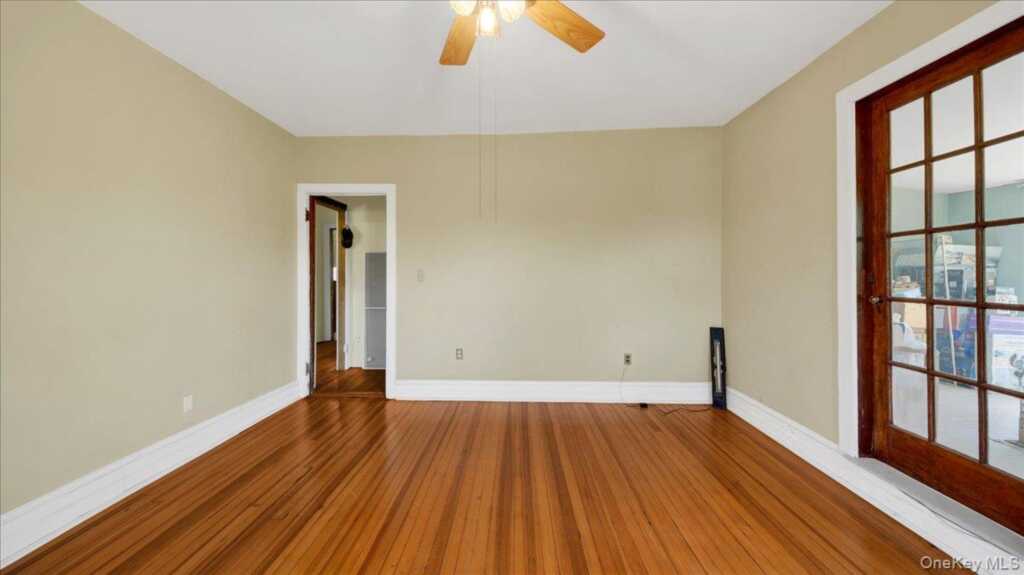 228 Weyman Avenue, New Rochelle, NY 10805 - Photo 17 of 36