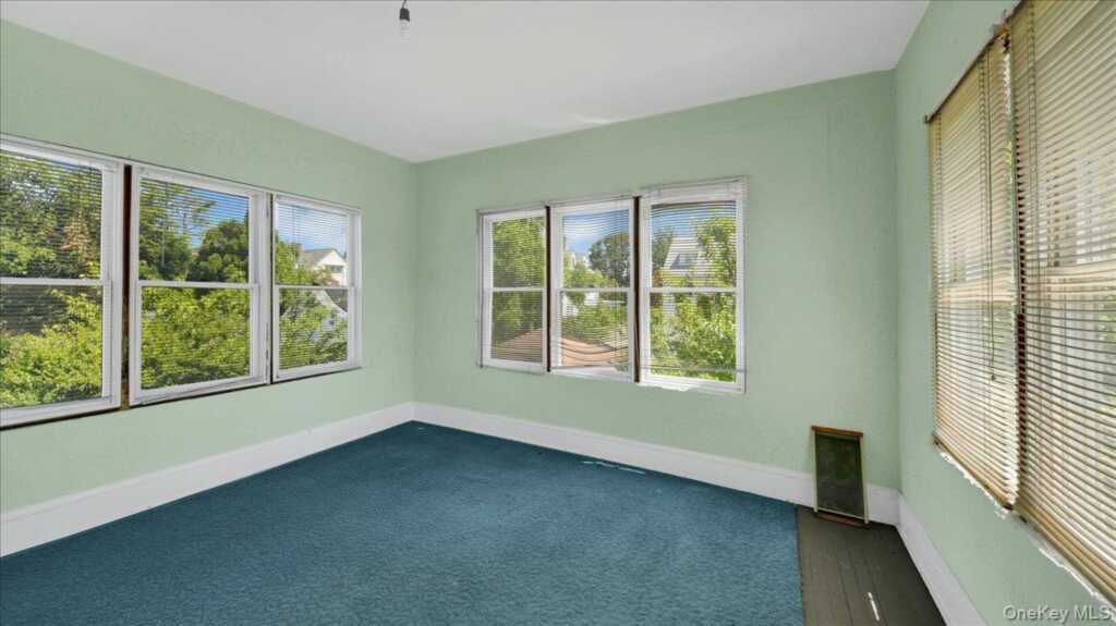 228 Weyman Avenue, New Rochelle, NY 10805 - Photo 19 of 36