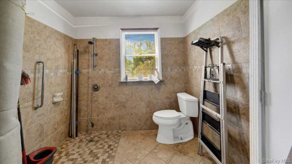 228 Weyman Avenue, New Rochelle, NY 10805 - Photo 21 of 36
