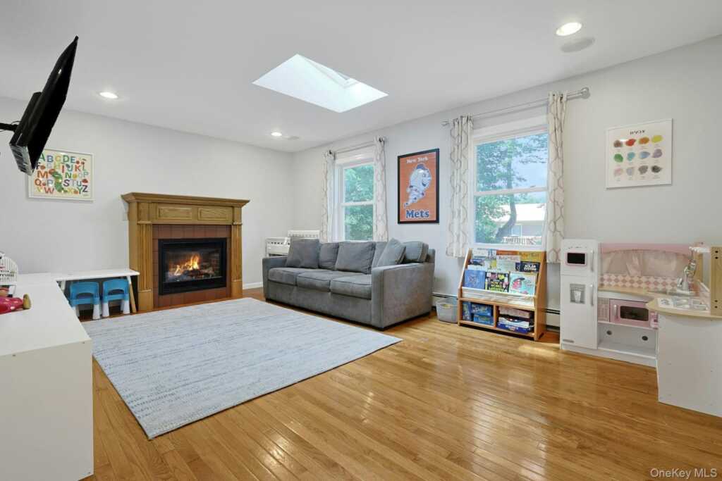 10 Pepperill Court, New City, NY 10956 - Photo 18 of 39