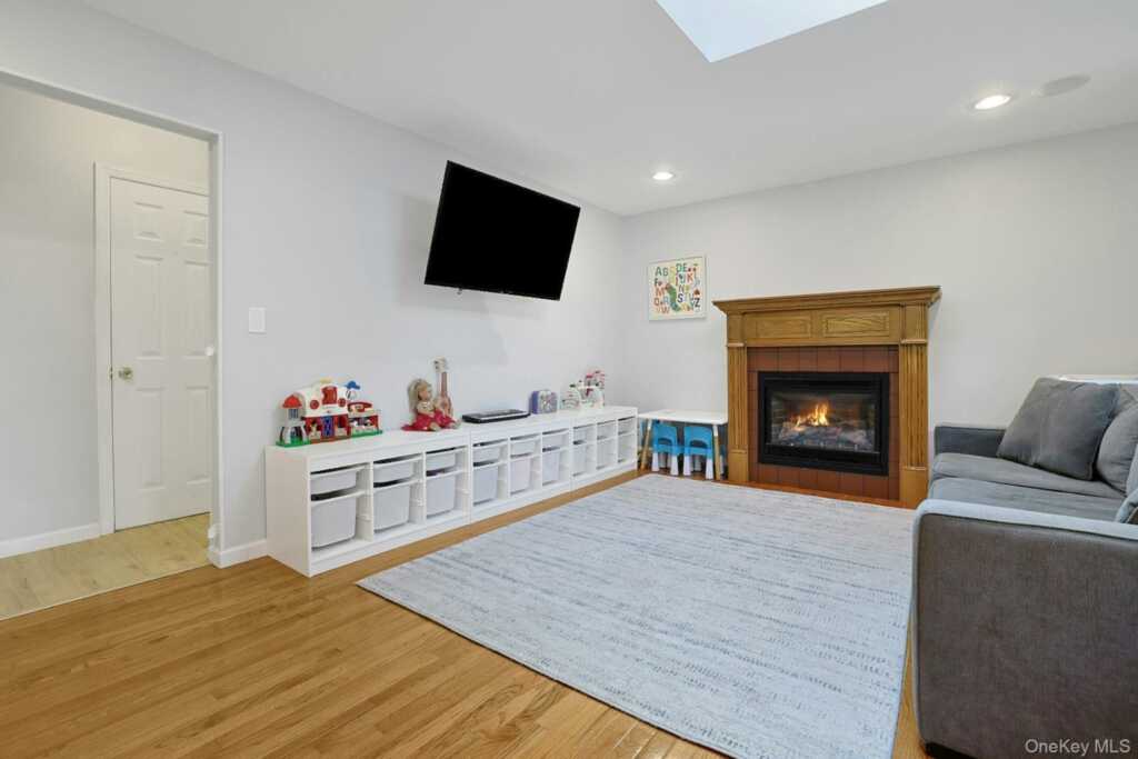 10 Pepperill Court, New City, NY 10956 - Photo 19 of 39