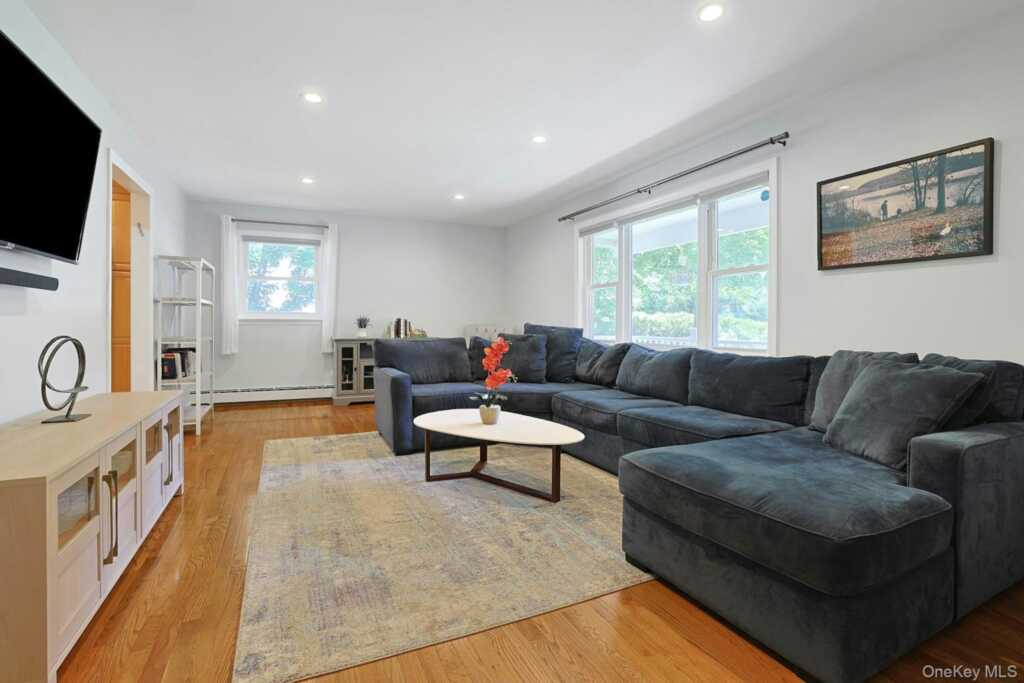 10 Pepperill Court, New City, NY 10956 - Photo 8 of 39