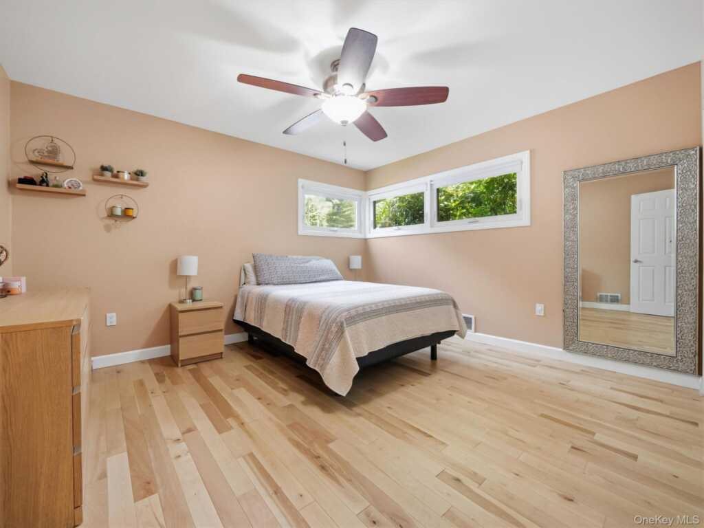 15 Summit Avenue, New City, NY 10956 - Photo 13 of 30