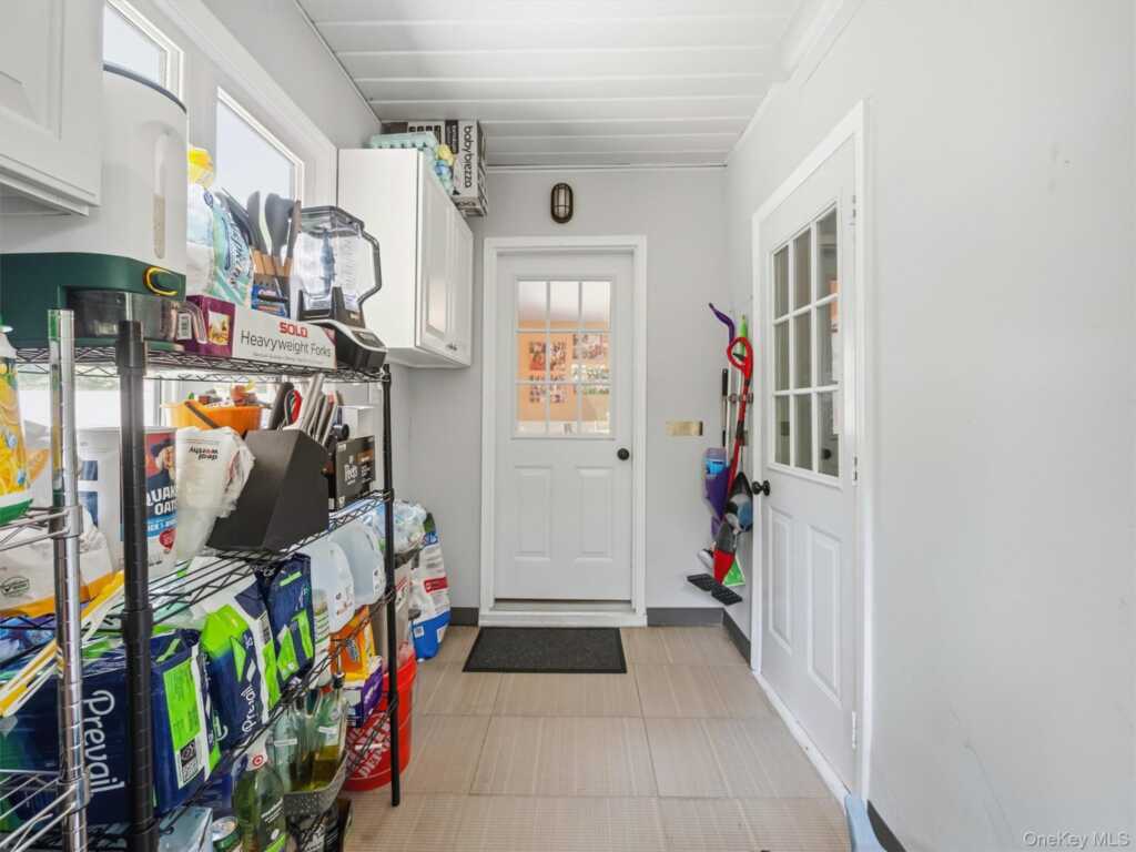 15 Summit Avenue, New City, NY 10956 - Photo 18 of 30