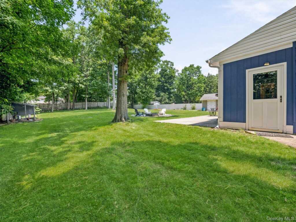 15 Summit Avenue, New City, NY 10956 - Photo 25 of 30