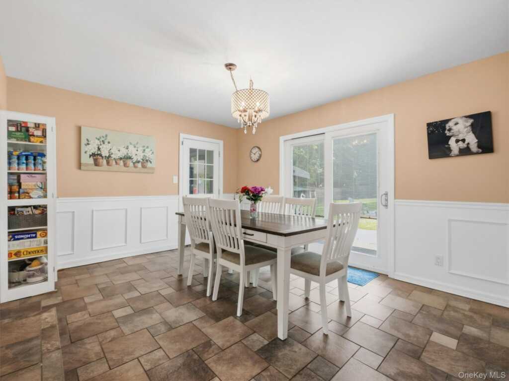 15 Summit Avenue, New City, NY 10956 - Photo 8 of 30