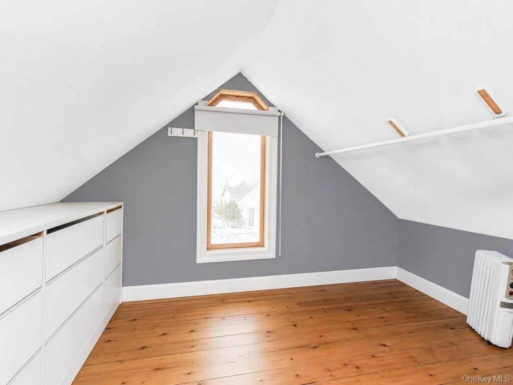 334 Locust Avenue, Rye, NY 10573 - Photo 15 of 23