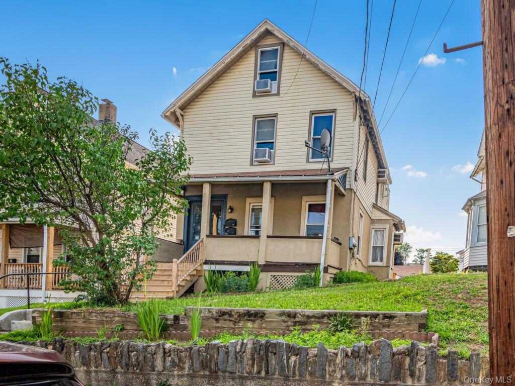334 Locust Avenue, Rye, NY 10573 - Photo 2 of 23