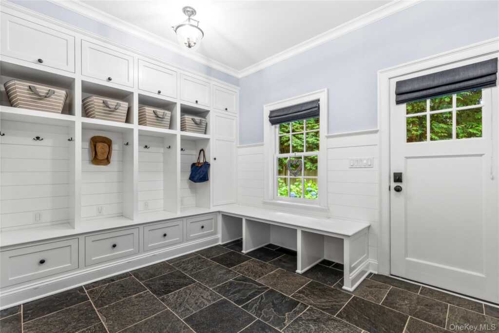 394 Park Avenue, Rye, NY 10580 - Photo 14 of 36