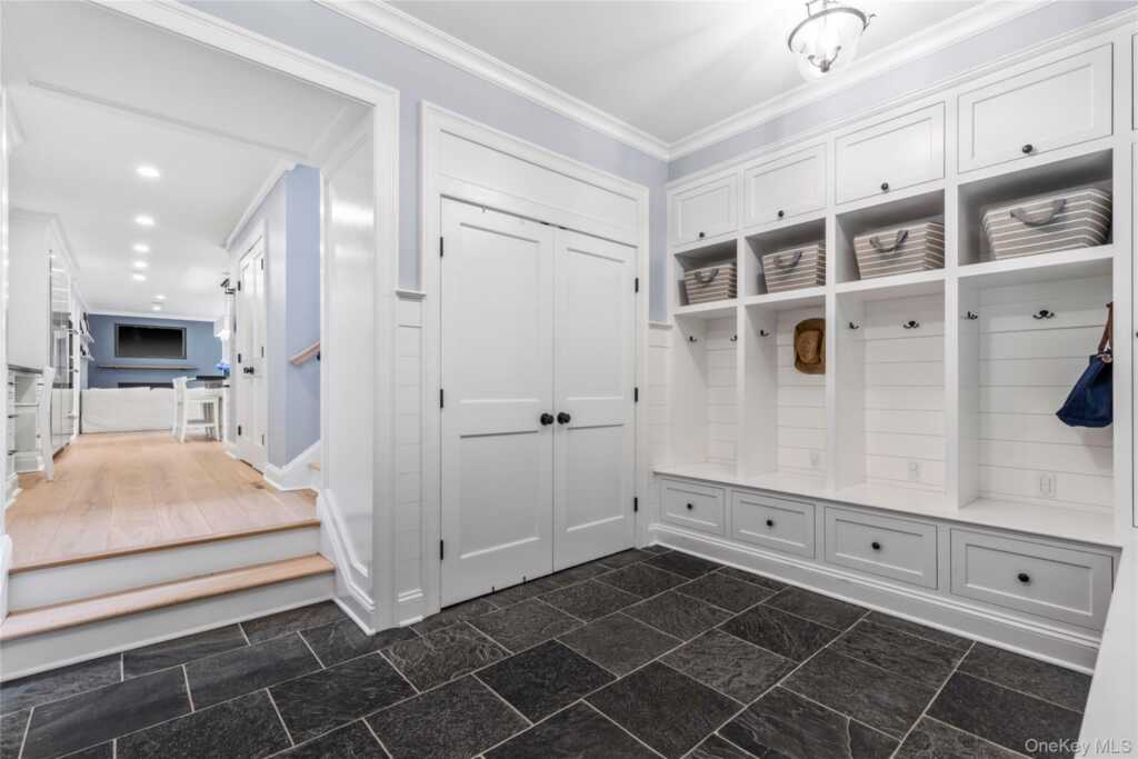 394 Park Avenue, Rye, NY 10580 - Photo 15 of 36