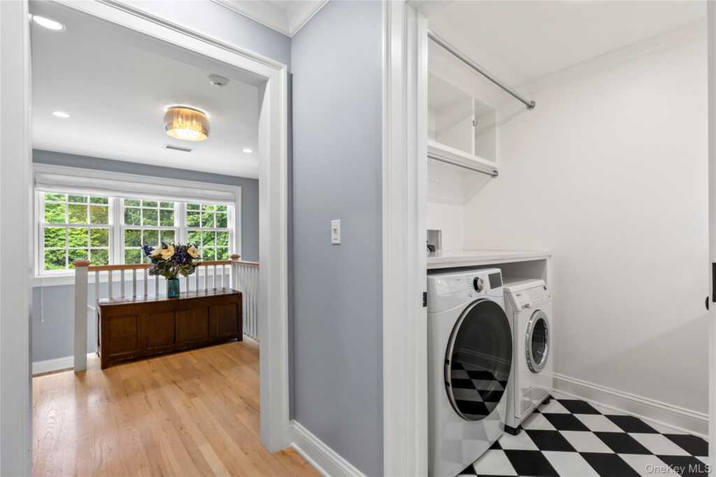 394 Park Avenue, Rye, NY 10580 - Photo 27 of 36