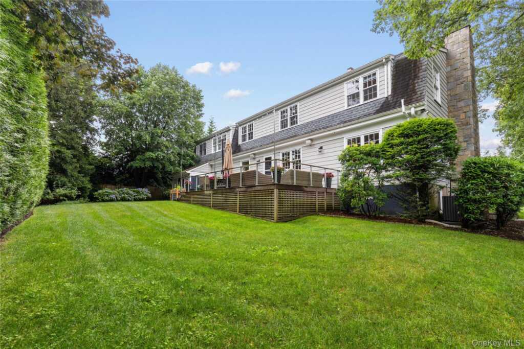 394 Park Avenue, Rye, NY 10580 - Photo 32 of 36