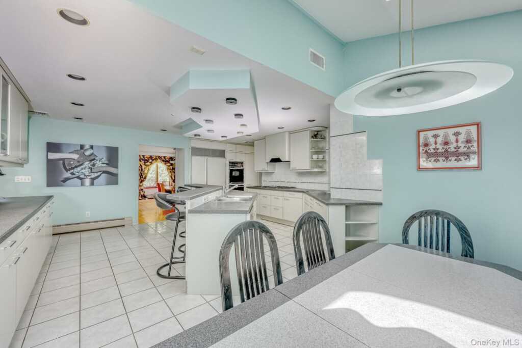 5 Zeck Court, Suffern, NY 10901 - Photo 16 of 32