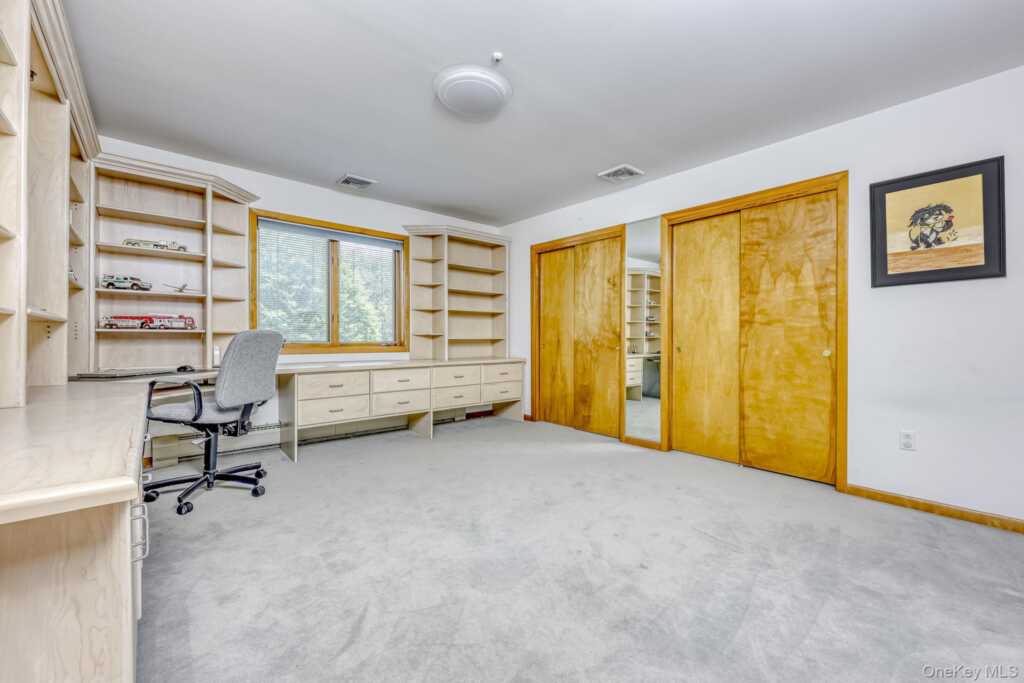5 Zeck Court, Suffern, NY 10901 - Photo 24 of 32
